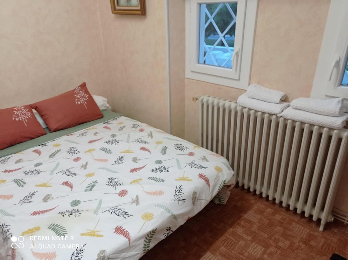 La Maison Basque Sainte-Livrade-sur-Lot Esterno foto