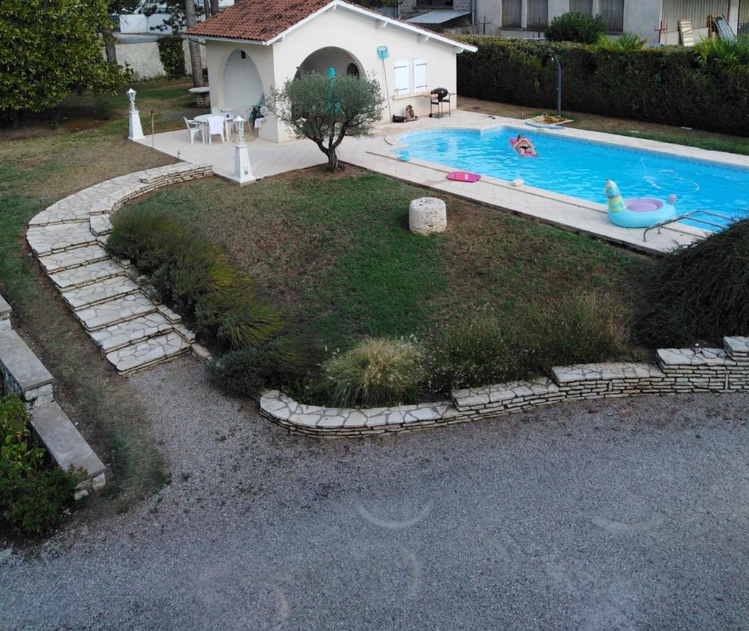 La Maison Basque Sainte-Livrade-sur-Lot Esterno foto