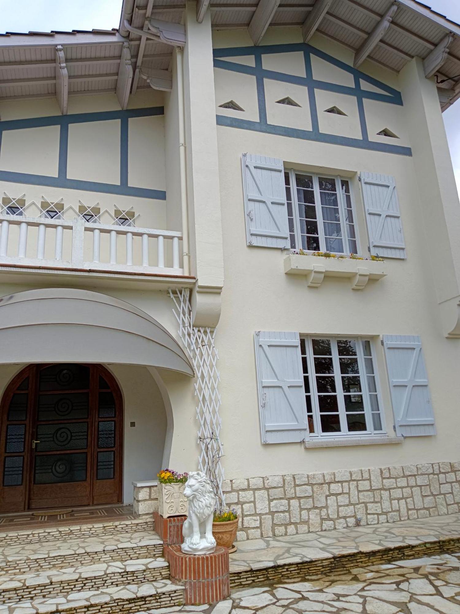 La Maison Basque Sainte-Livrade-sur-Lot Esterno foto