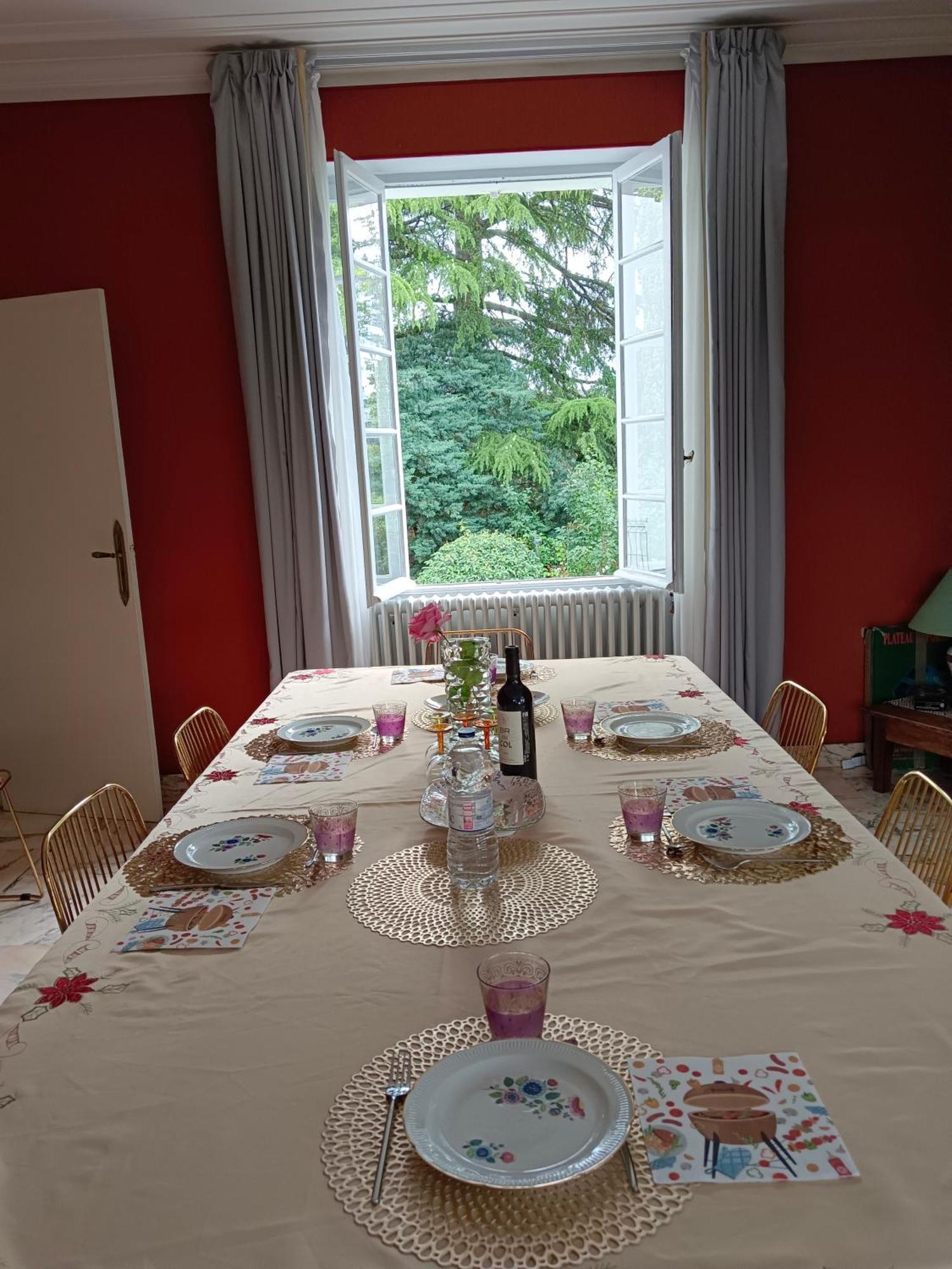 La Maison Basque Sainte-Livrade-sur-Lot Esterno foto
